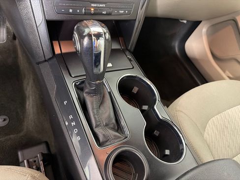 Used 2018 Ford Explorer FWD image 17