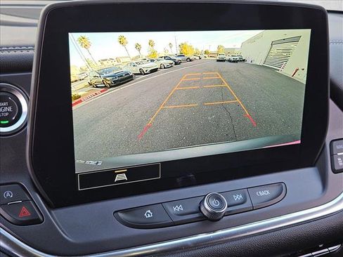 Used 2025 Chevrolet Blazer LT image 13