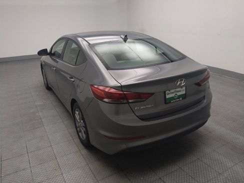 Used 2017 Hyundai Elantra SE w/ SE A/T Tech Package 03 FWD image 5