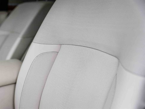 Used 2012 Rolls-Royce Ghost RWD image 39
