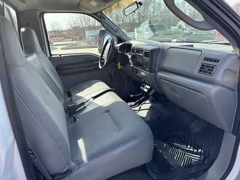 Used 2003 Ford F250 4x4 Regular Cab Super Duty image 10