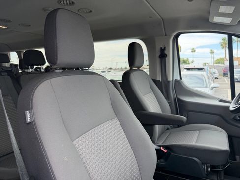 Used 2023 Ford Transit 350 XLT image 30