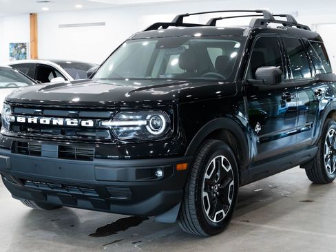 Used 2022 Ford Bronco Sport Outer Banks w/ Tech Package image 1