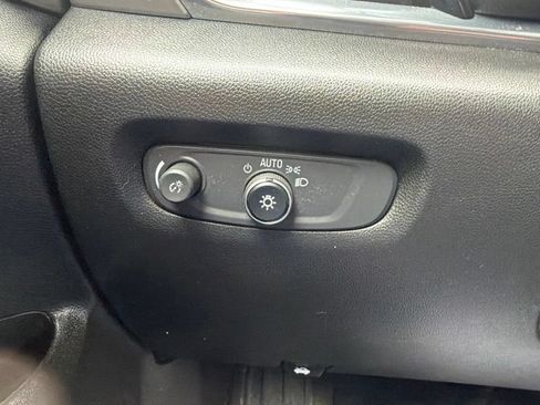 Used 2022 Chevrolet Traverse LT AWD/4WD image 20