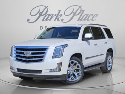 Used 2017 Cadillac Escalade Luxury