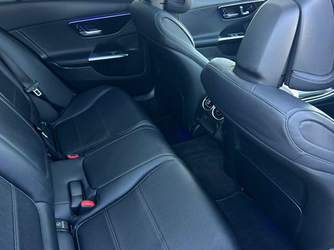 Used 2025 Mercedes-Benz C 300 4MATIC Sedan image 18