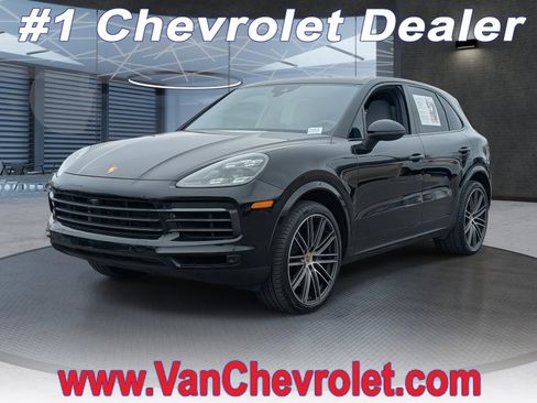 Used 2022 Porsche Cayenne S Platinum image 1
