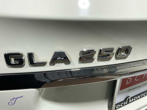Used 2017 Mercedes-Benz GLA 250 4MATIC image 7
