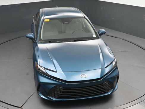 Certified 2025 Toyota Camry LE w/ Convenience Package image 32