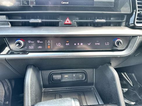 Used 2023 Kia Sportage EX FWD image 18