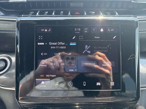 Used 2023 Jeep Grand Cherokee L Laredo AWD/4WD image 40