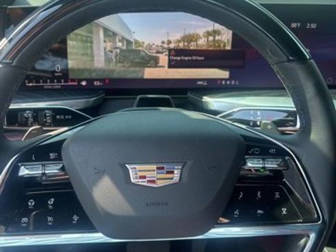 Certified 2025 Cadillac Escalade ESV Sport w/ Touring Package AWD/4WD image 20