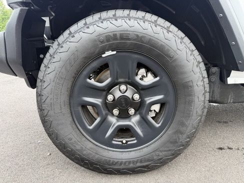 Used 2026 Jeep Wrangler Sport AWD/4WD image 8