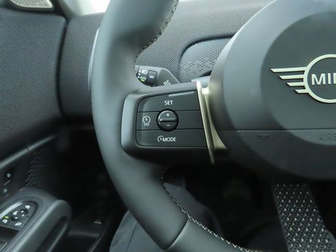 Certified 2025 MINI Cooper Countryman S image 17