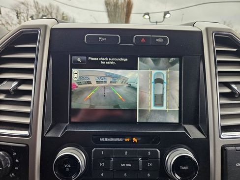 Used 2015 Ford F150 Lariat w/ Equipment Group 502A Luxury image 33