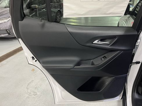 New 2025 Chevrolet Equinox LT w/ Safety and Technology Package image 21