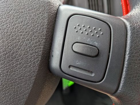 Used 2004 Dodge Ram 1500 Truck ST image 15