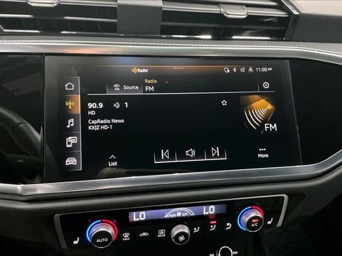 Certified 2025 Audi Q3 2.0T Premium w/ Convenience Package image 38