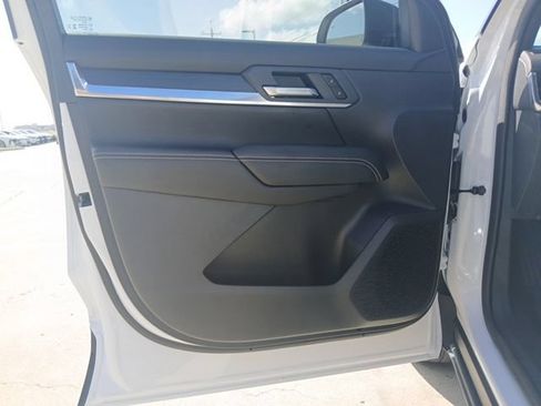 Used 2026 GMC Terrain Elevation w/ Black Edition FWD image 19