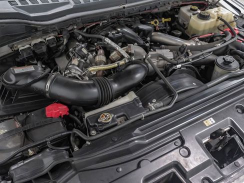 Used 2019 Ford F350 Lariat w/ Lariat Value Package AWD/4WD image 60