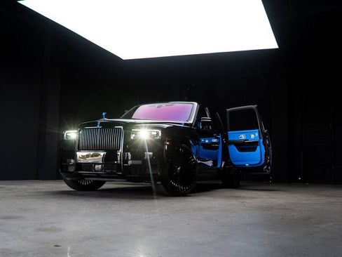Used 2022 Rolls-Royce Cullinan w/ Cullinan Package AWD/4WD image 55