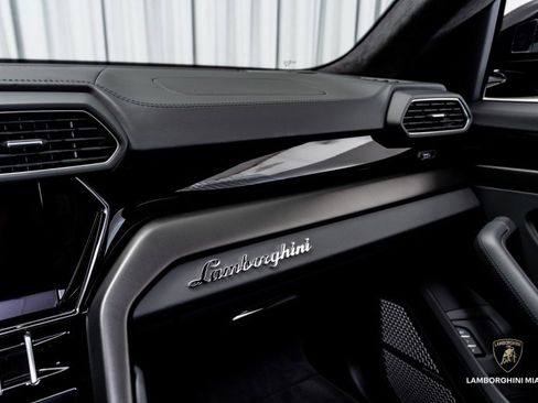 Used 2024 Lamborghini Urus S image 34