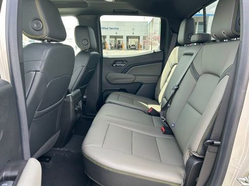 New 2026 Chevrolet Colorado ZR2 w/ Technology Package AWD/4WD image 6