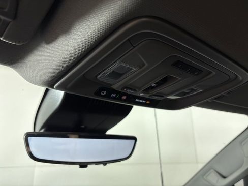 Used 2025 Chevrolet Silverado 2500 LTZ w/ LTZ Premium Package image 33