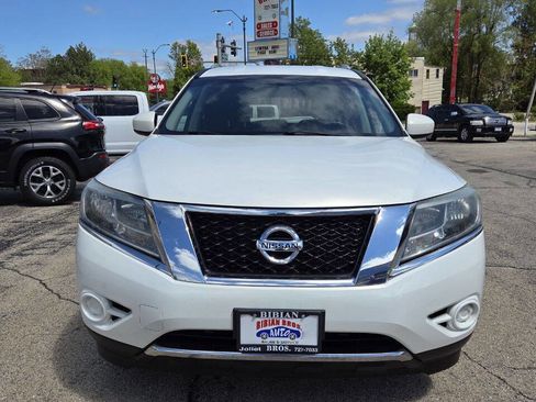 Used 2014 Nissan Pathfinder SV AWD/4WD image 2