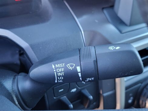 Certified 2025 Toyota Tacoma SR5 image 37