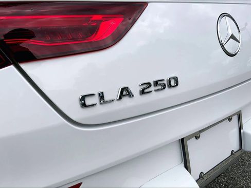 Used 2023 Mercedes-Benz CLA 250 4MATIC image 19