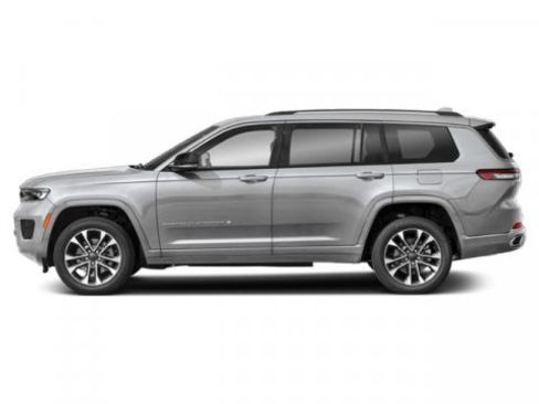 Used 2023 Jeep Grand Cherokee L Overland w/ Luxury Tech Group IV image 3