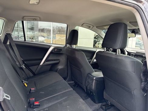 Used 2018 Toyota RAV4 LE w/ All Weather Liner Package image 29