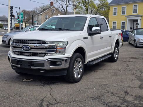 Used 2018 Ford F150 Lariat w/ Equipment Group 502A Luxury AWD/4WD image 3