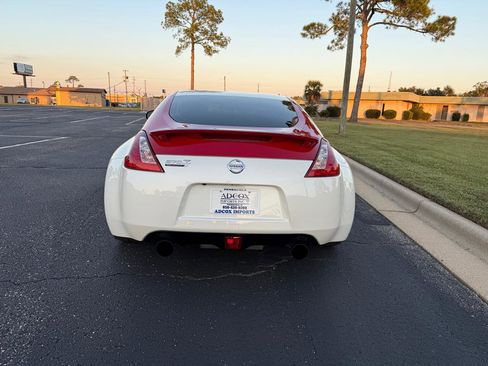 Used 2020 Nissan 370Z Coupe RWD image 15