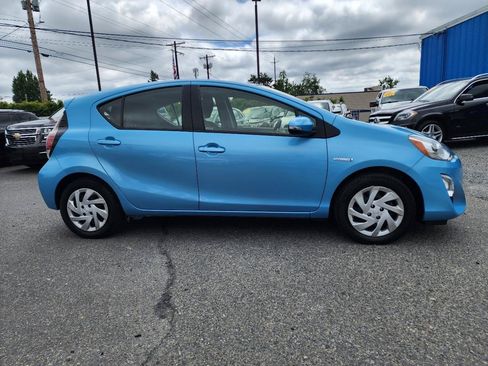 Used 2015 Toyota Prius C Two FWD image 4