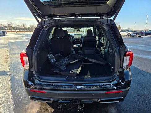 New 2026 Ford Explorer ST-Line image 13