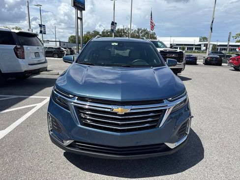 Used 2024 Chevrolet Equinox Premier FWD image 2