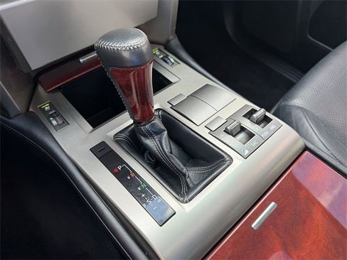 Used 2013 Lexus GX 460 image 17