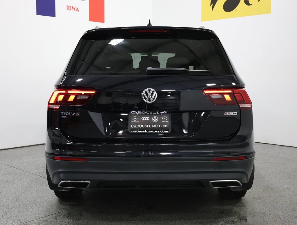 Used 2019 Volkswagen Tiguan SE w/ 3rd Row Seat Package AWD/4WD image 11