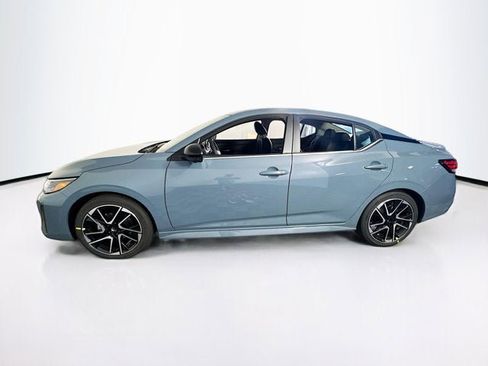 New 2025 Nissan Sentra SR w/ SR Premium Package image 8