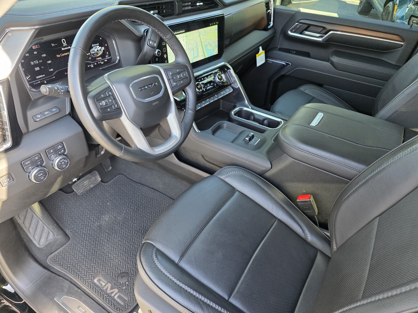Used 2025 GMC Sierra 2500 Denali w/ Denali Reserve Package AWD/4WD image 11