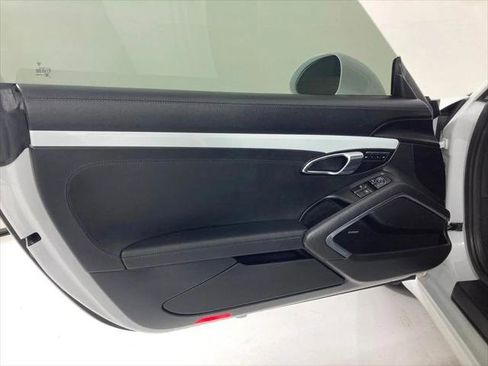 Used 2018 Porsche 911 Carrera S RWD image 4