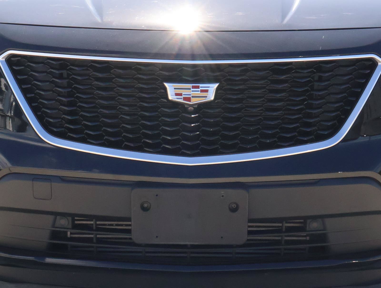 Certified 2022 Cadillac XT4 Sport w/ Enhanced Visibility Package FWD image 8