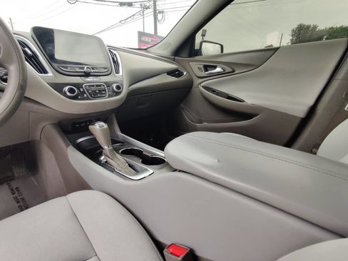 Used 2020 Chevrolet Malibu LT FWD image 13