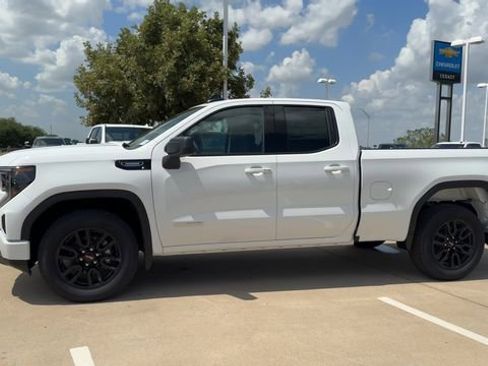 New 2026 GMC Sierra 1500 Elevation image 3