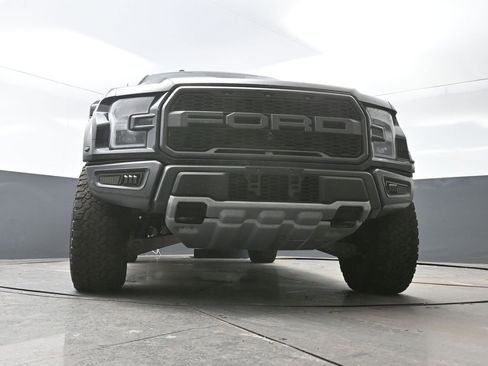 Used 2018 Ford F150 Raptor w/ Equipment Group 802A Luxury image 27