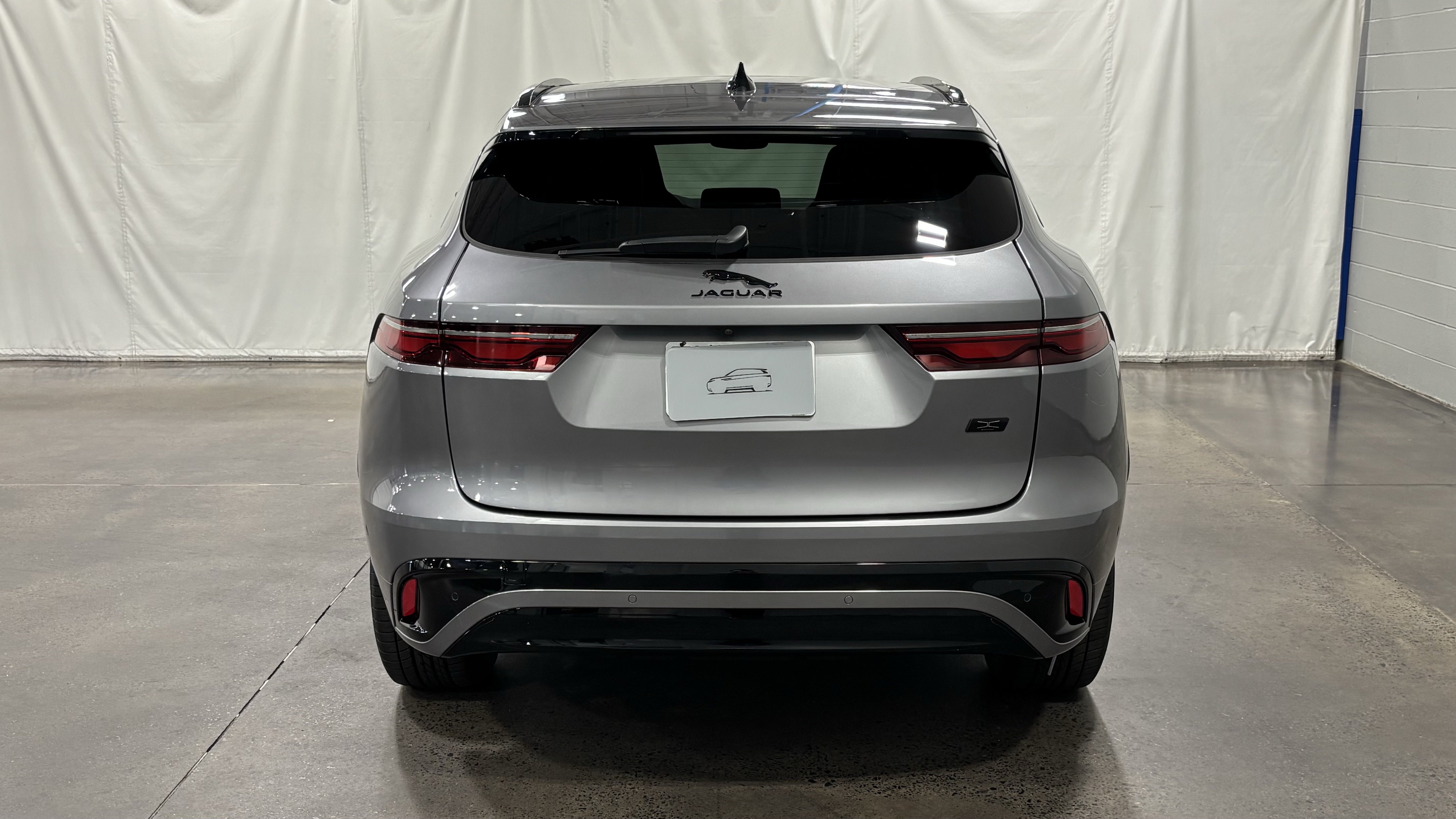New 2026 Jaguar F-PACE R-Dynamic S AWD/4WD image 8