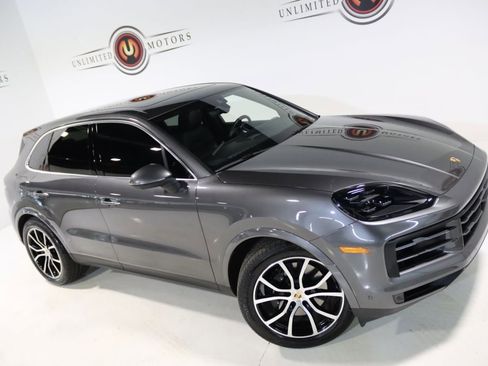 Used 2024 Porsche Cayenne image 84