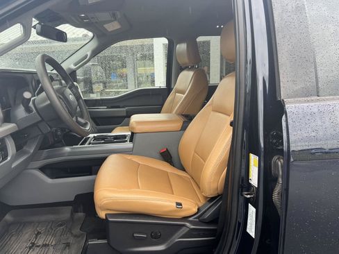 Used 2023 Ford F250 XLT w/ Tremor Off-Road Package AWD/4WD image 9